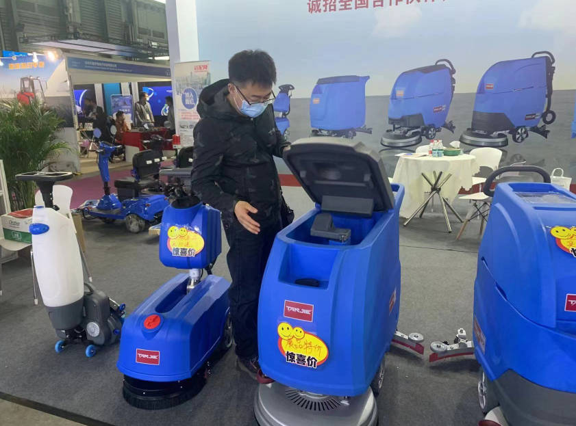 大兴坦洁洗地机公司致力于电动洗地机的生产、销售和服务百家